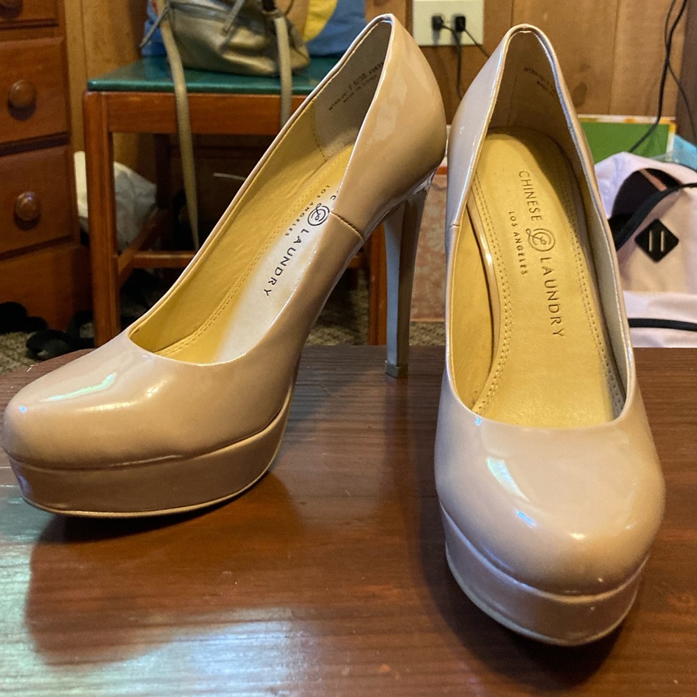 Chinese Laundry Beige Platform Heels, 7.5M